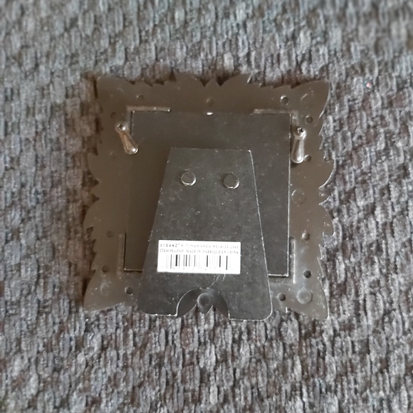 Frame - Picture 3 of 3